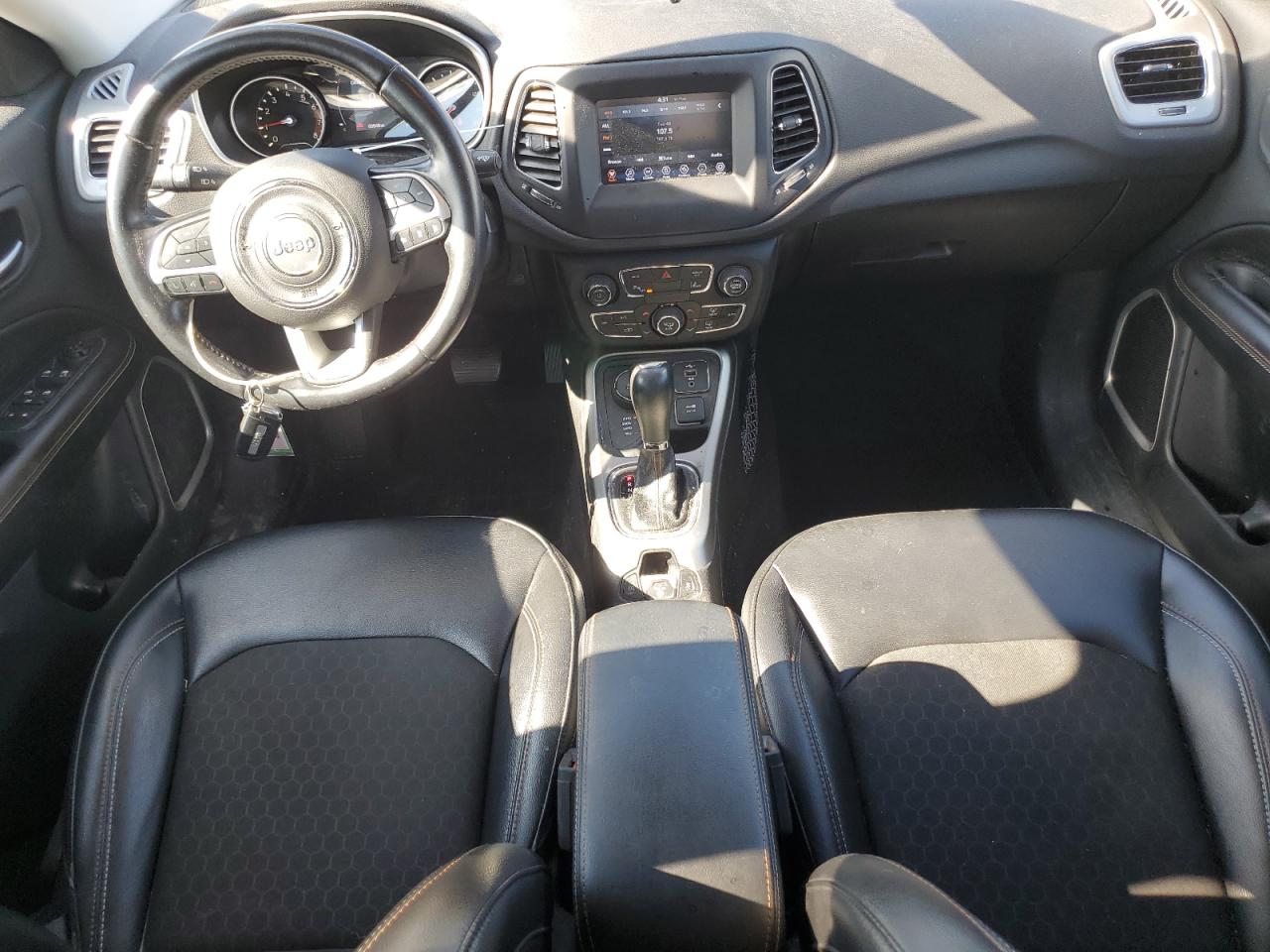 2020 Jeep Compass Latitude VIN: 3C4NJDBBXLT255738 Lot: 68534105