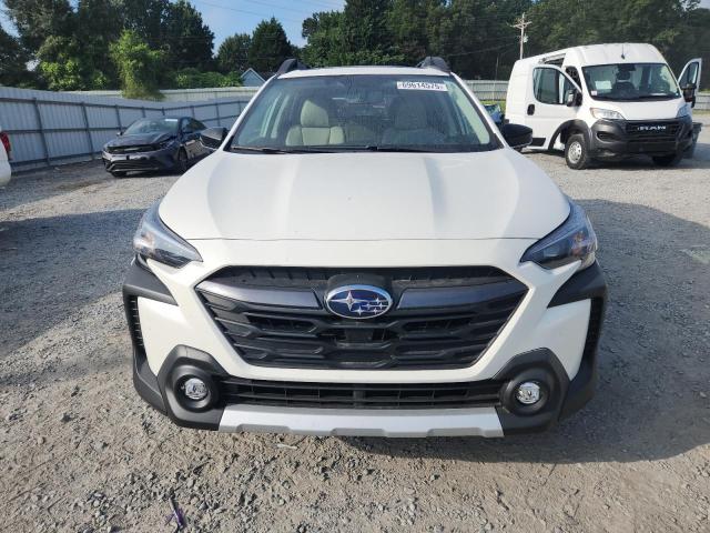  SUBARU OUTBACK 2024 Белы