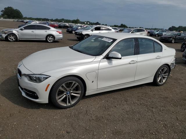  BMW 3 SERIES 2018 Белы