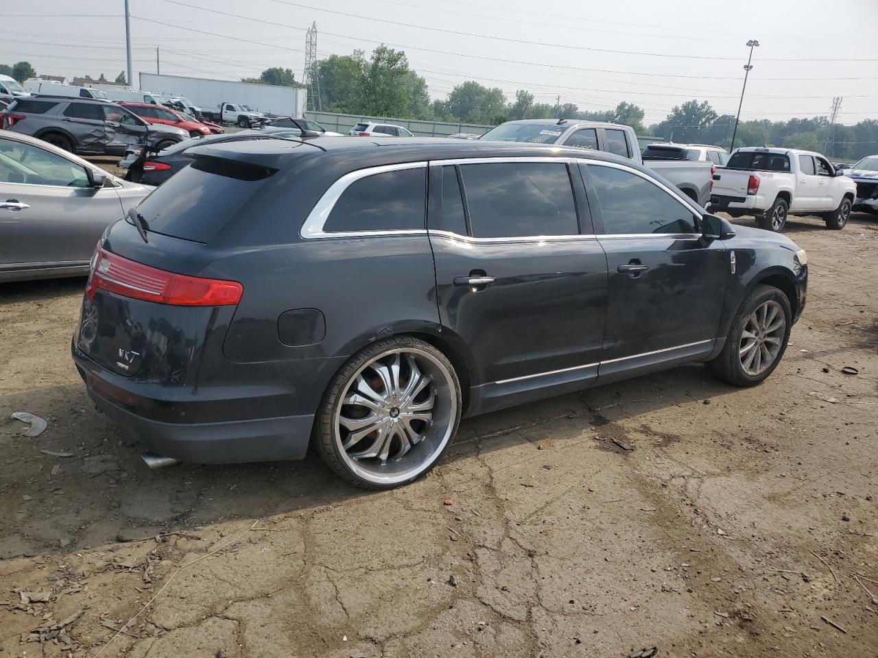 2010 Lincoln Mkt black null gas 2LMHJ5AT4ABJ20454 photo #4