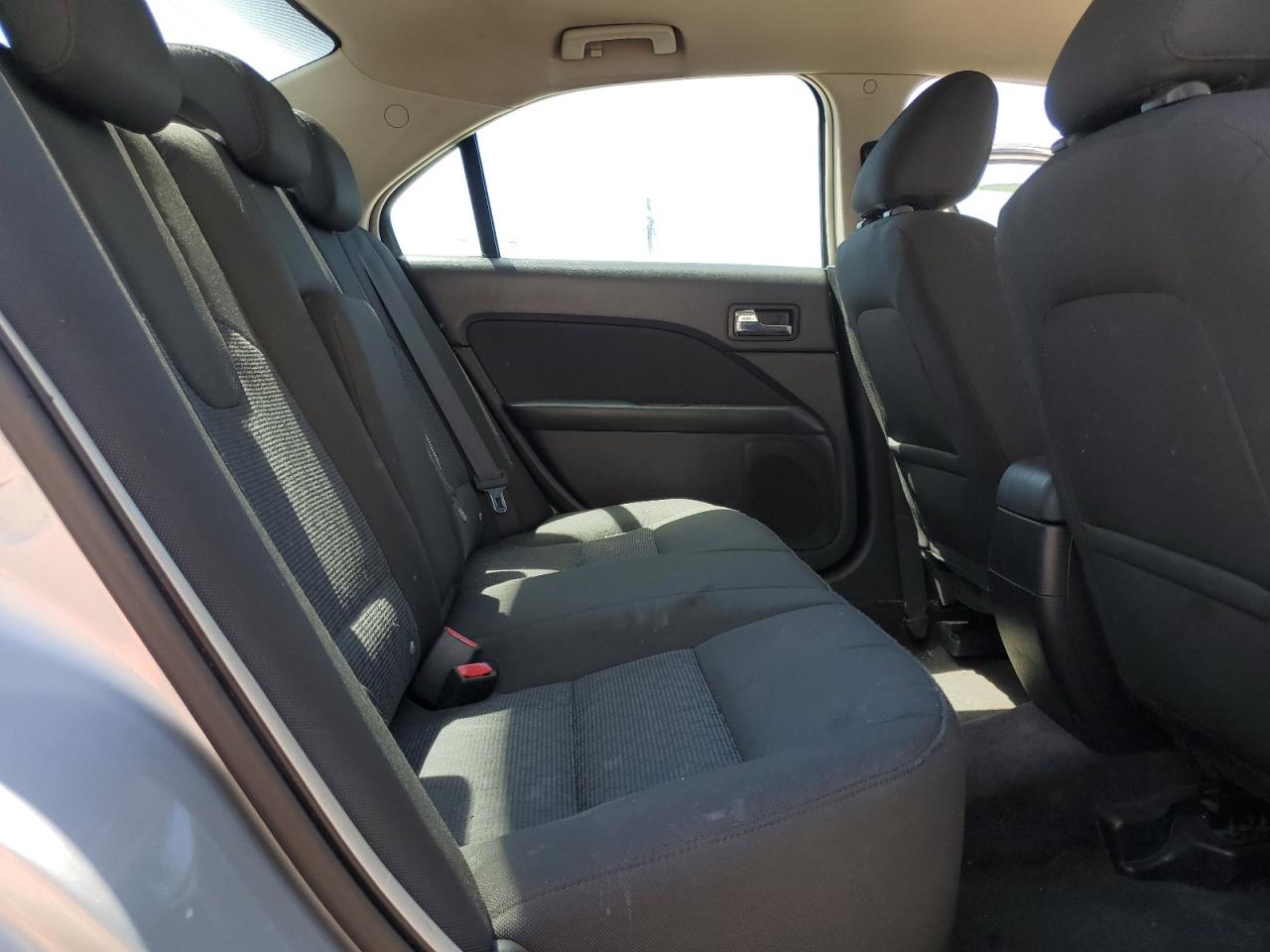 2010 Ford Fusion Se VIN: 3FAHP0HA1AR229810 Lot: 69850895