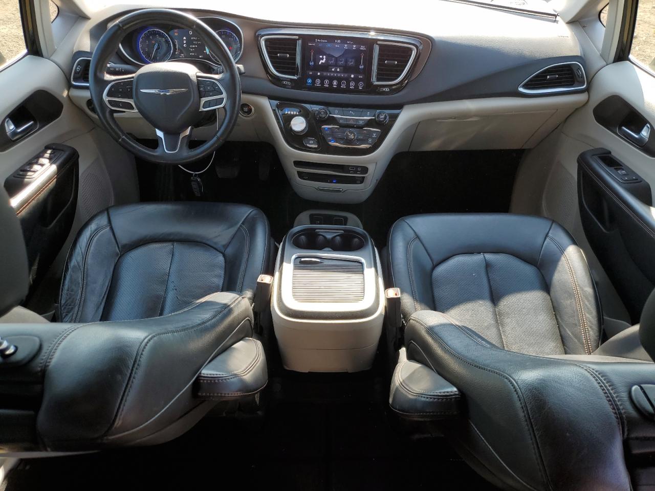 2018 Chrysler Pacifica Touring L Plus VIN: 2C4RC1EG4JR236135 Lot: 68723575