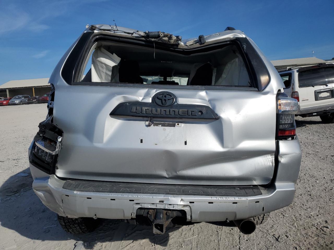 2014 Toyota 4Runner Sr5 VIN: JTEBU5JR4E5174411 Lot: 70685645