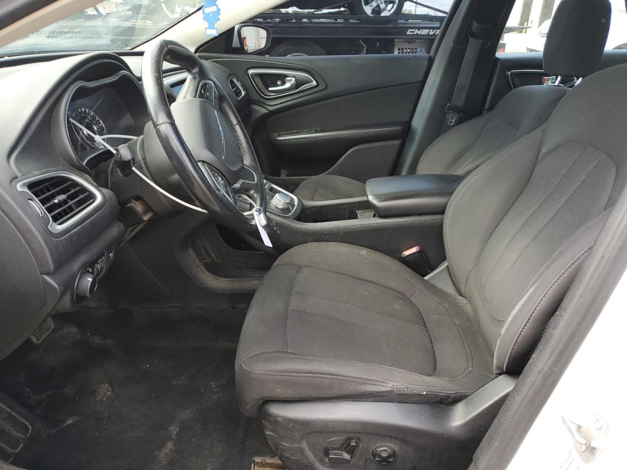 2015 Chrysler 200 Limited VIN: 1C3CCCAB1FN730991 Lot: 71110815