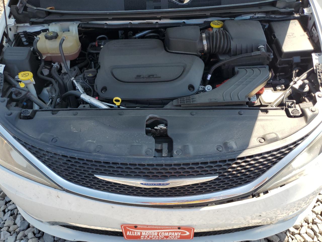 2019 Chrysler Pacifica Touring L VIN: 2C4RC1BG6KR624781 Lot: 68725595