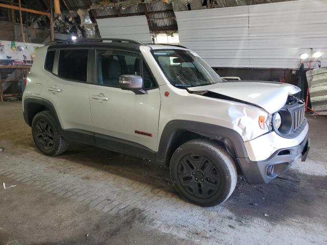  JEEP RENEGADE 2018 Srebrny