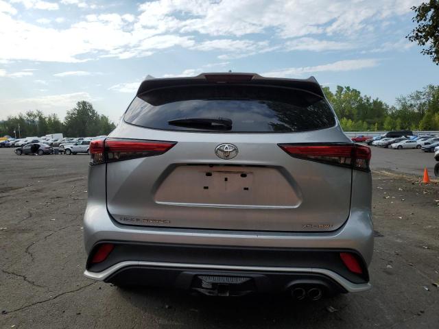  TOYOTA HIGHLANDER 2022 Серебристый