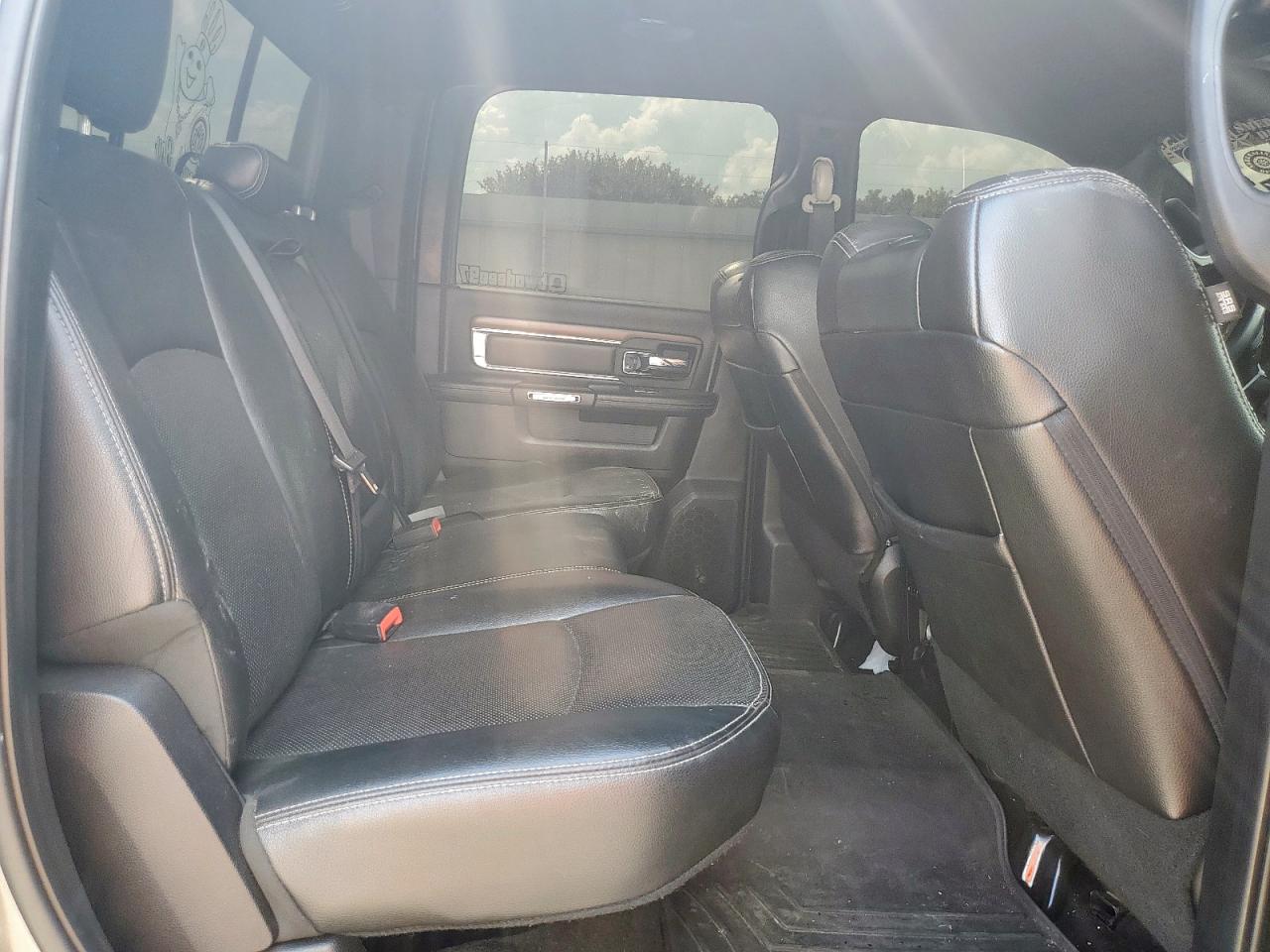 2015 Ram 2500 Laramie VIN: 3C6UR5FL5FG646703 Lot: 69888105