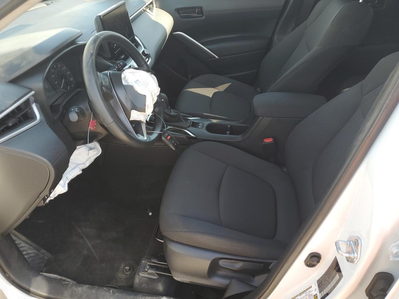 2025 Toyota Corolla Cross Le VIN: 7MUCAAAG4SV120465 Lot: 69664145