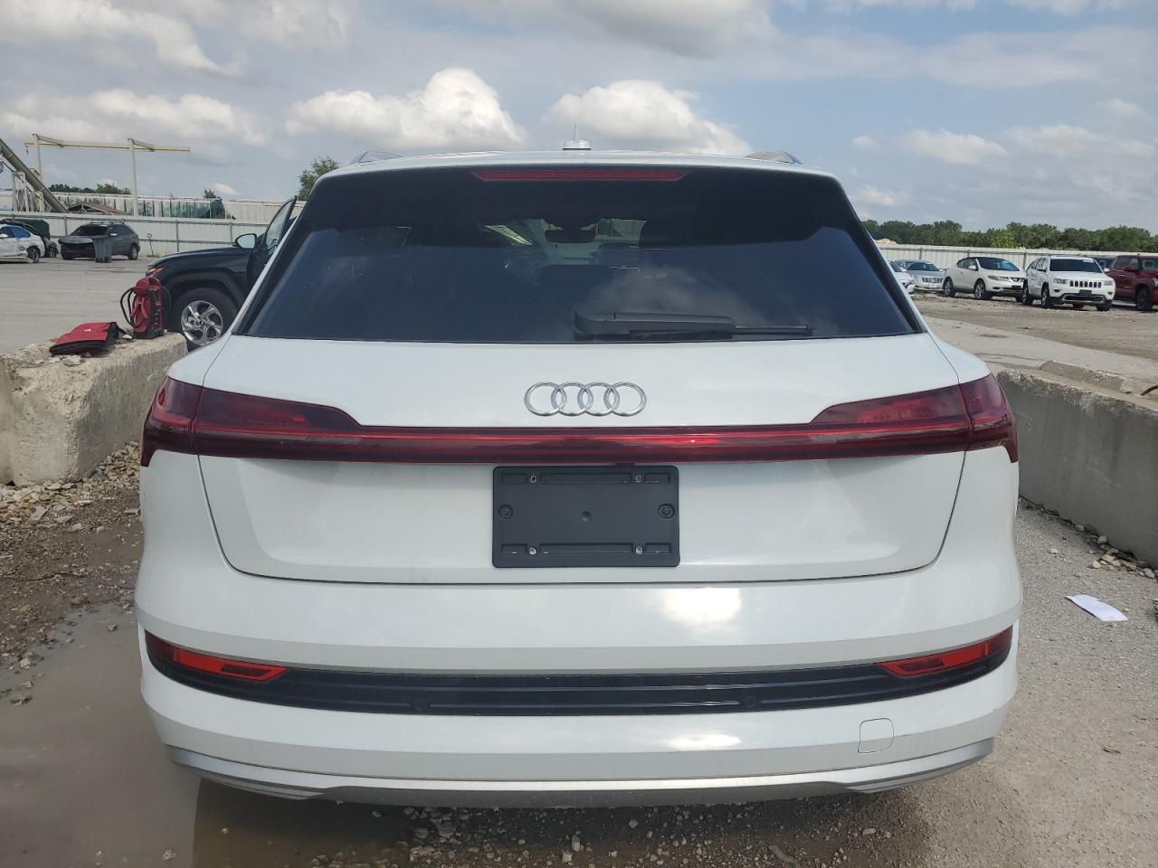 2019 Audi E-Tron Prestige VIN: WA1VAAGE8KB022789 Lot: 68432675