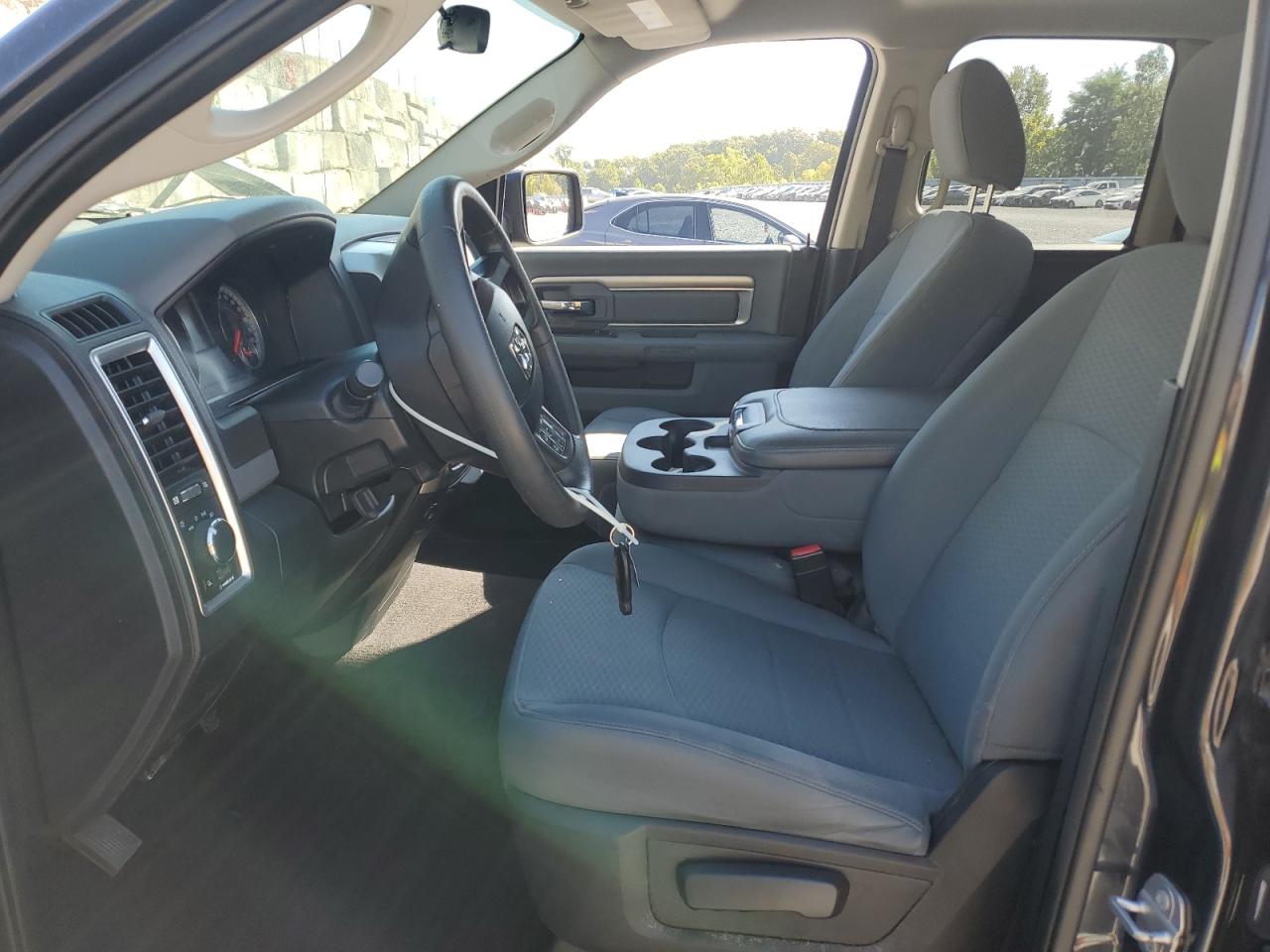 2017 Ram 1500 Slt VIN: 1C6RR7GT4HS818425 Lot: 70877915