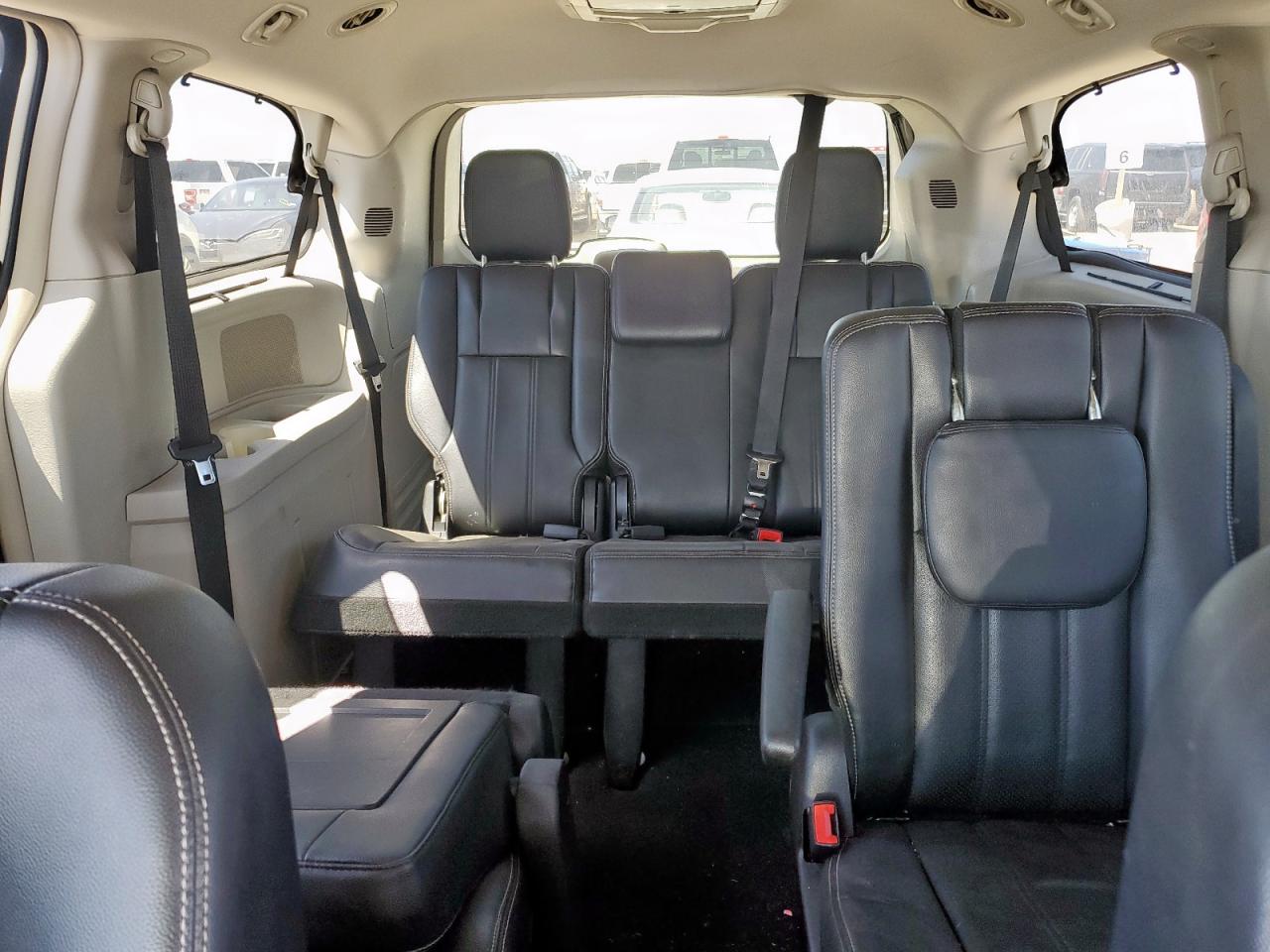 2013 Chrysler Town & Country Touring L VIN: 2C4RC1CGXDR590099 Lot: 67595405