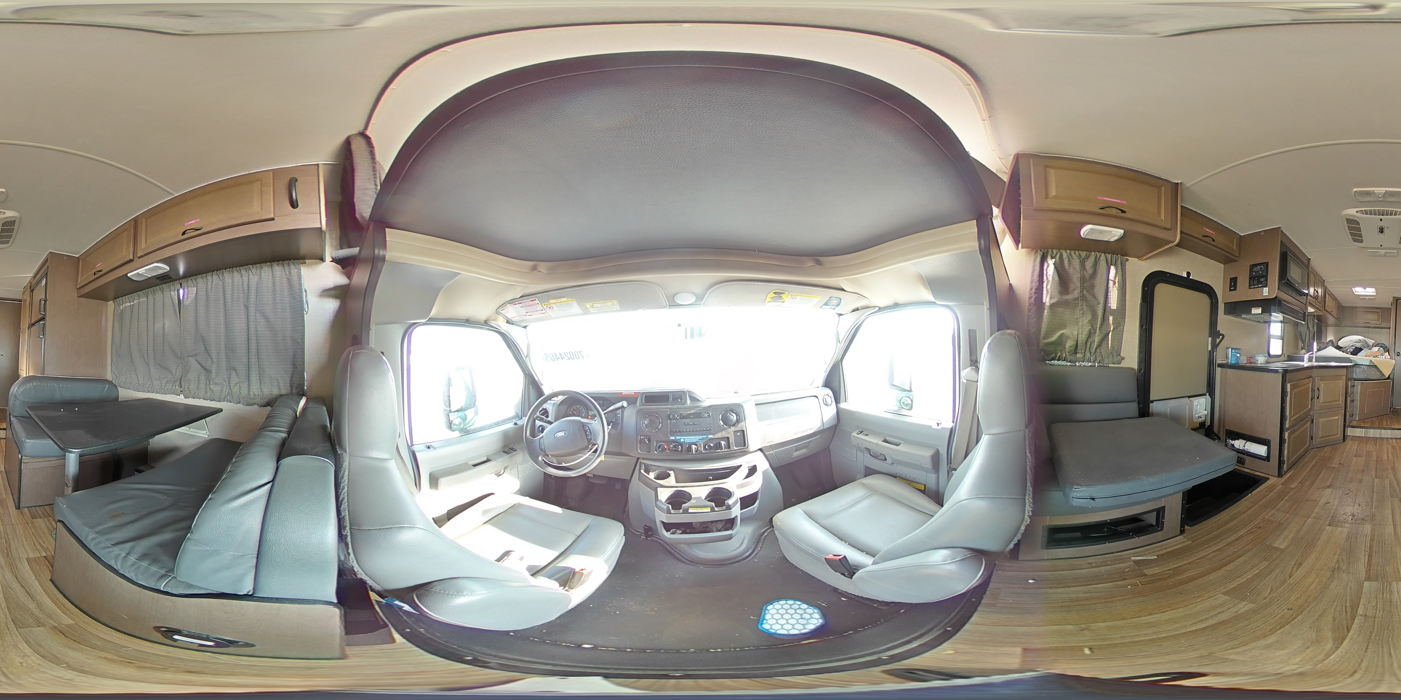 2019 Ford Econoline E350 Super Duty Cutaway Van VIN: 1FDWE3FS2KDC31107 Lot: 70024405