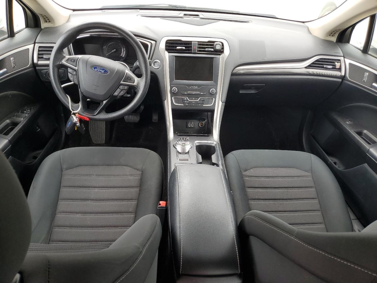 2019 Ford Fusion Se VIN: 3FA6P0LU7KR285115 Lot: 54029855