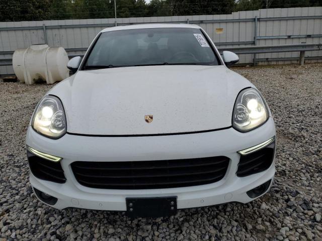  PORSCHE CAYENNE 2016 Белы