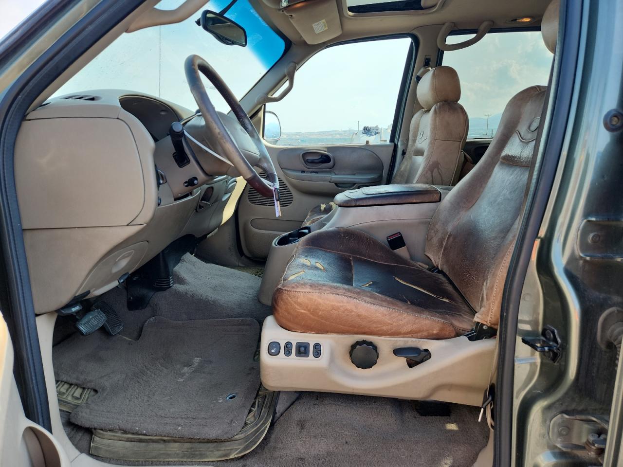 2001 Ford F150 Supercrew VIN: 1FTRW08L01KC28946 Lot: 70583145