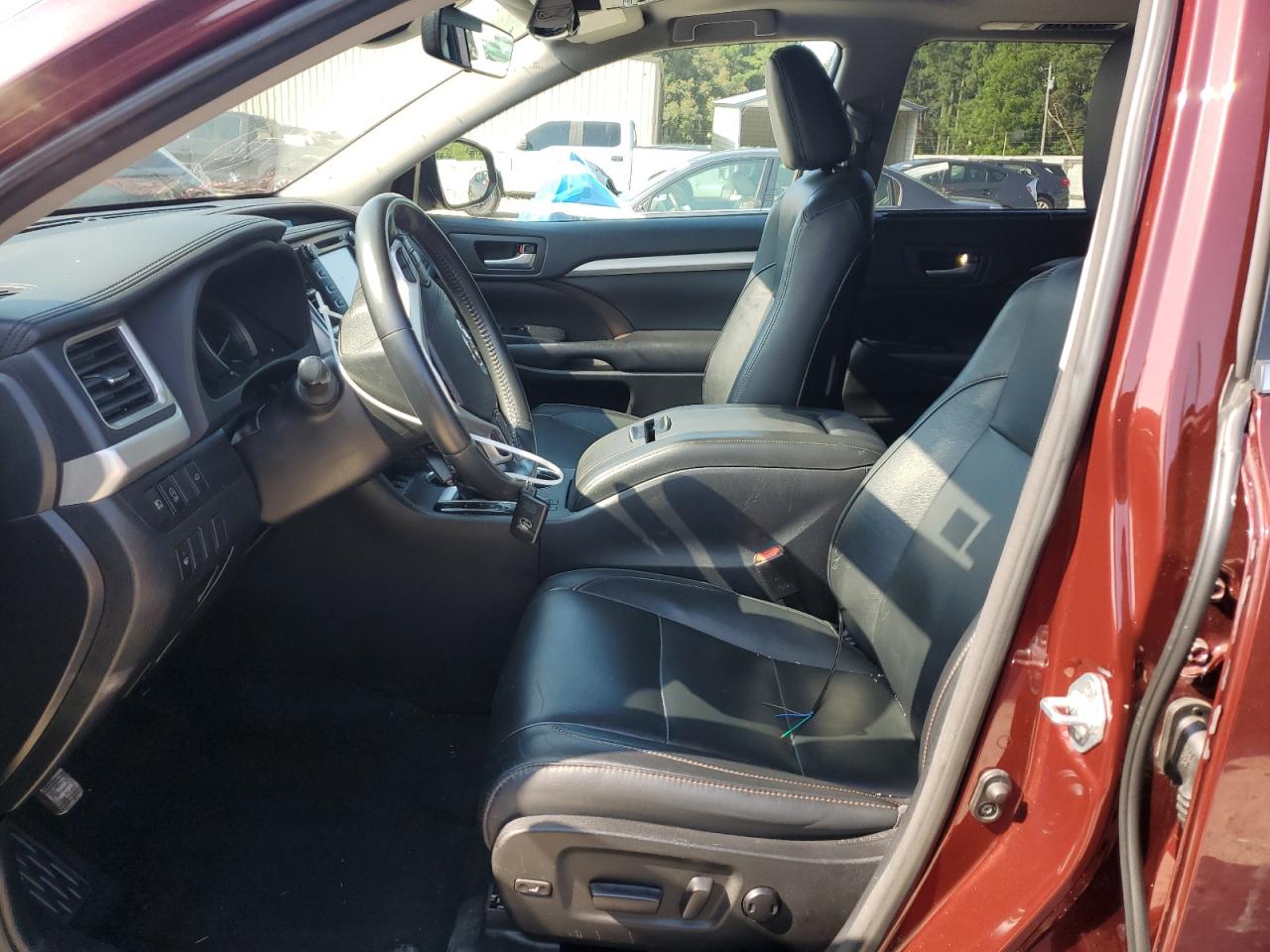 2018 Toyota Highlander Se VIN: 5TDJZRFH8JS837718 Lot: 66339765