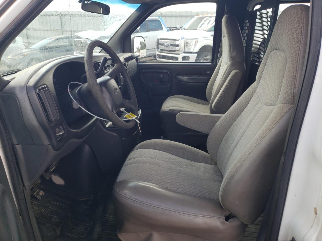 2001 Chevrolet Express G3500 VIN: 1GCHG35R711208198 Lot: 68793685