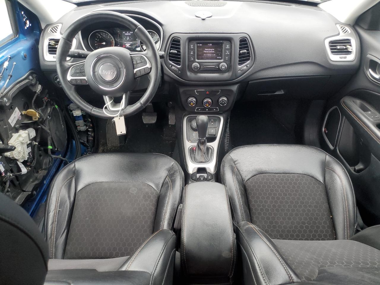 2018 Jeep Compass Latitude VIN: 3C4NJDBBXJT337272 Lot: 69132875