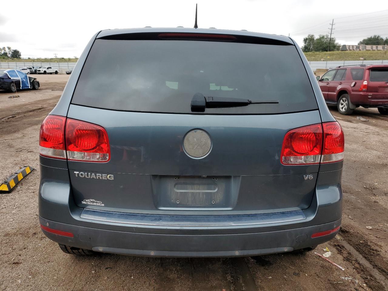 2007 Volkswagen Touareg V6 VIN: WVGZE77L57D000513 Lot: 70160805