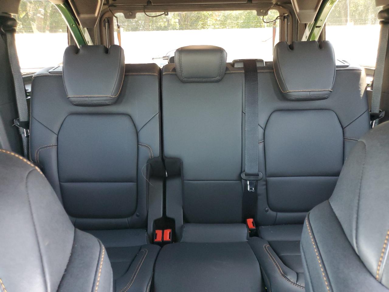 2022 Ford Bronco Base VIN: 1FMEE5DHXNLB75555 Lot: 70328495