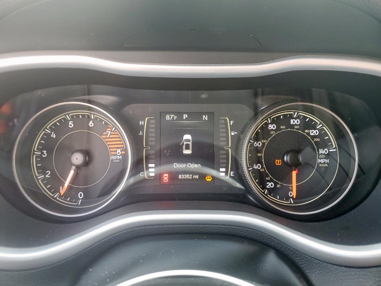 2018 Jeep Cherokee Latitude Plus VIN: 1C4PJLLX6JD539285 Lot: 65409345