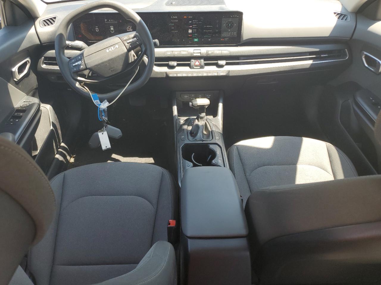 2025 Kia K4 Lx VIN: 3KPFT4DE0SE024582 Lot: 70312715