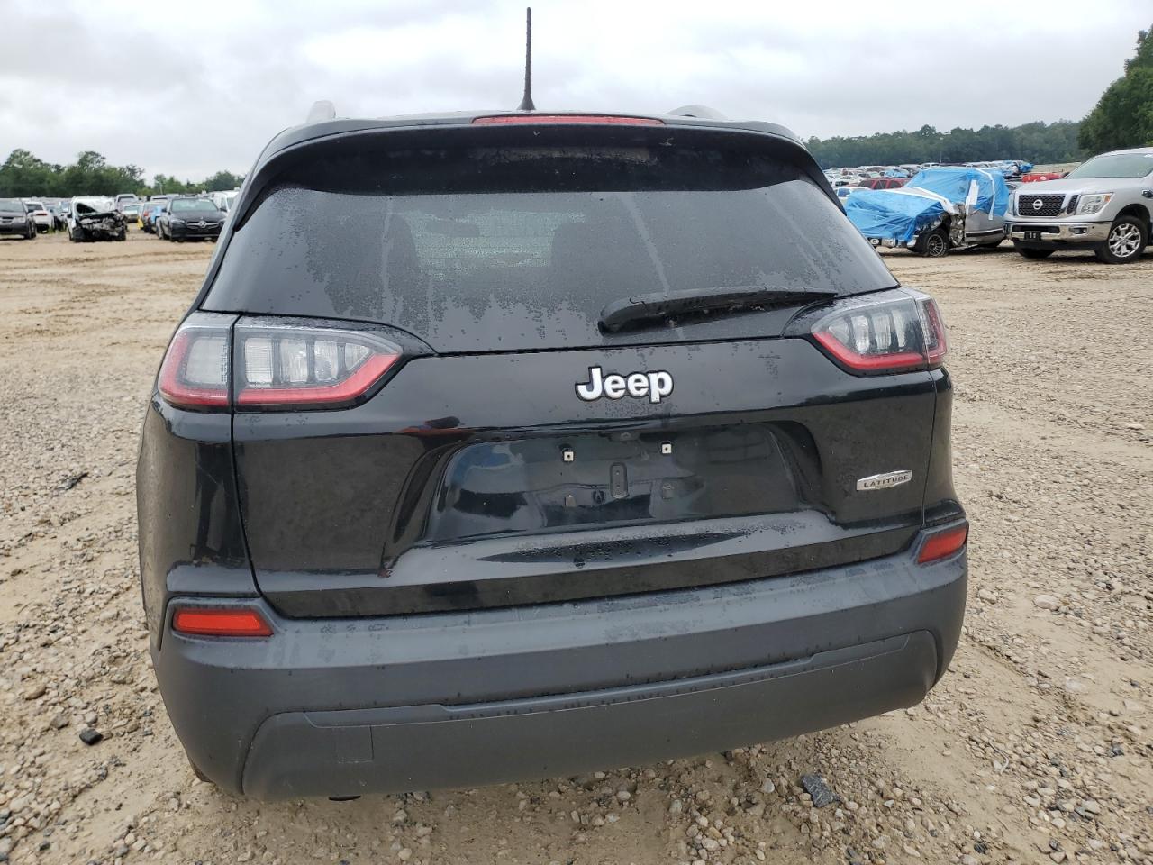 2019 Jeep Cherokee Latitude VIN: 1C4PJLCB2KD203963 Lot: 67801305