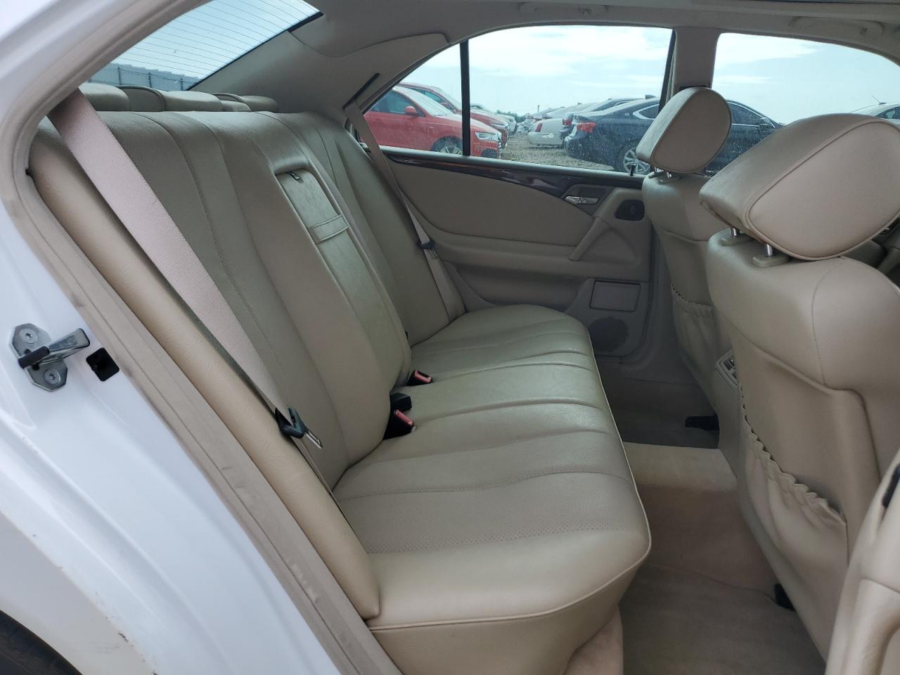 1999 Mercedes-Benz E 300Td VIN: WDBJF25H1XA921854 Lot: 69360305