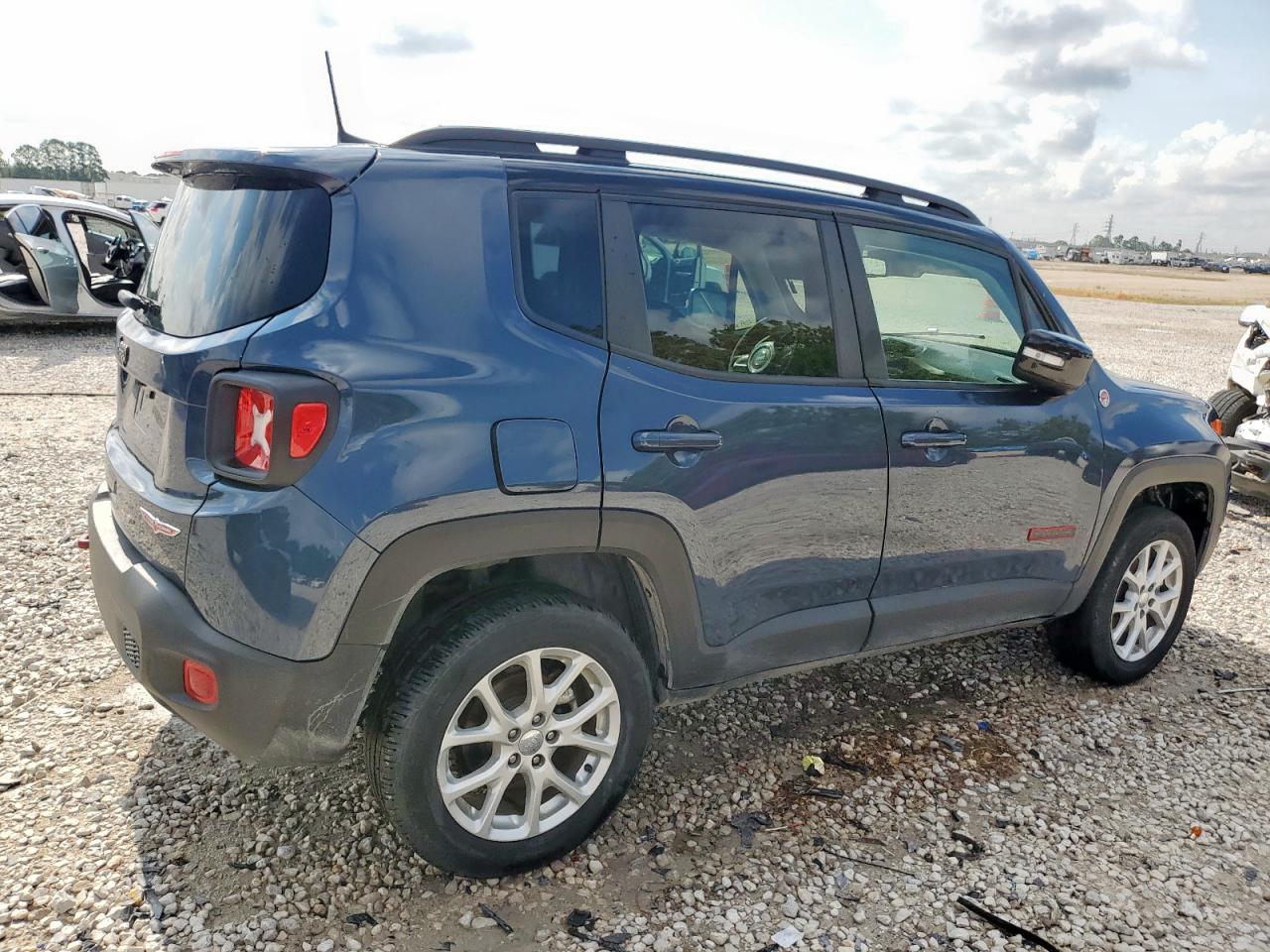 2023 Jeep Renegade Trailhawk blue null gas ZACNJDC19PPP70231 photo #4