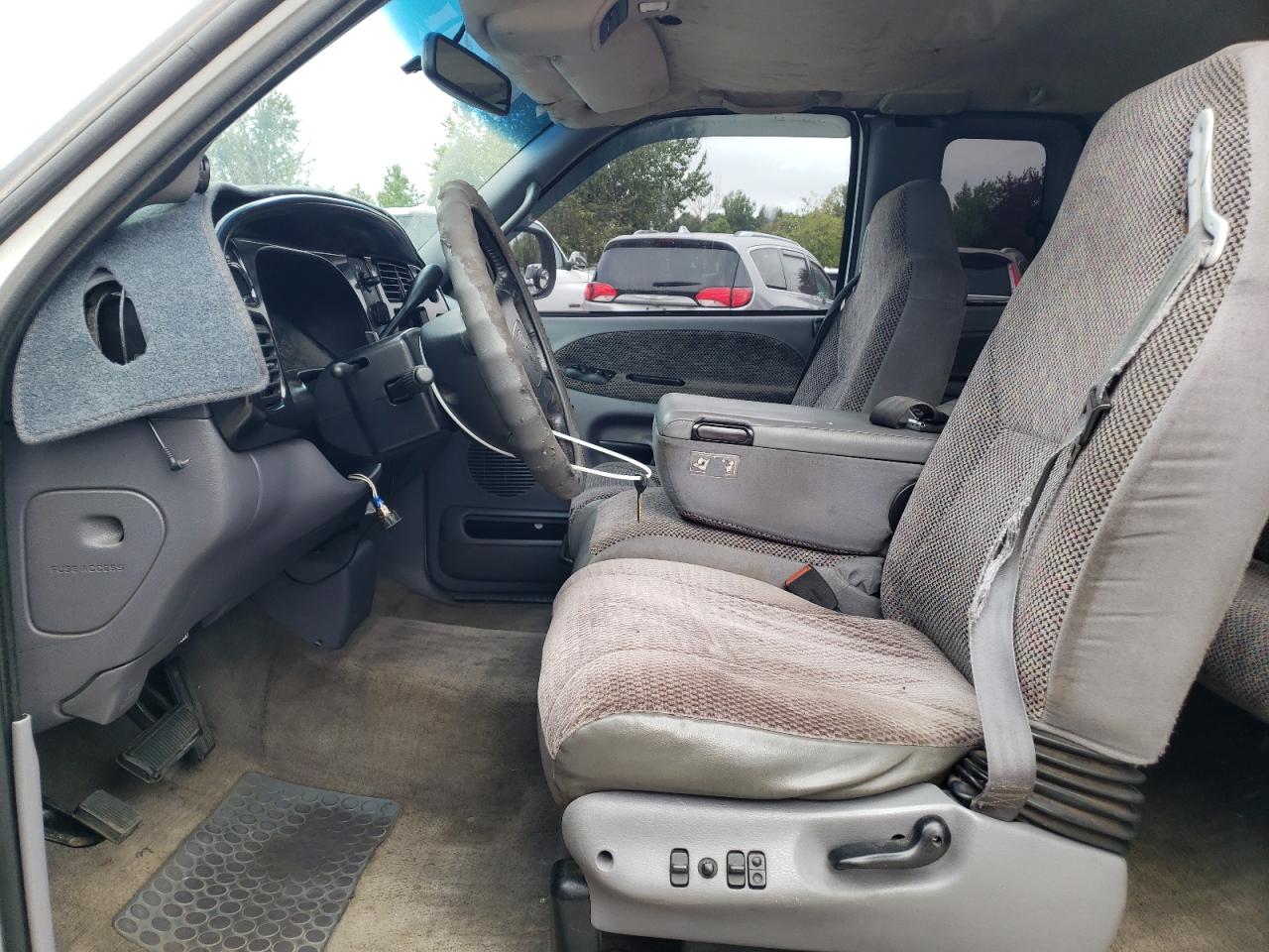 1998 Dodge Ram 1500 VIN: 3B7HC13Z6WG102367 Lot: 67776665