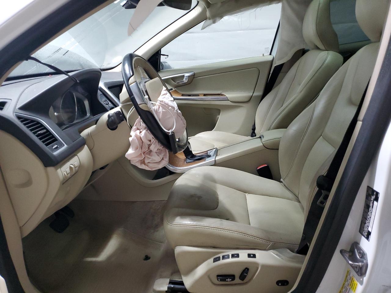 YV4902RKXF2727499 VOLVO XC60 2015 WHITE Photo 7