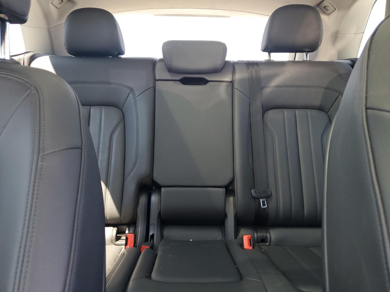 2020 Audi Q5 Premium VIN: WA1ANAFY4L2017380 Lot: 69035955