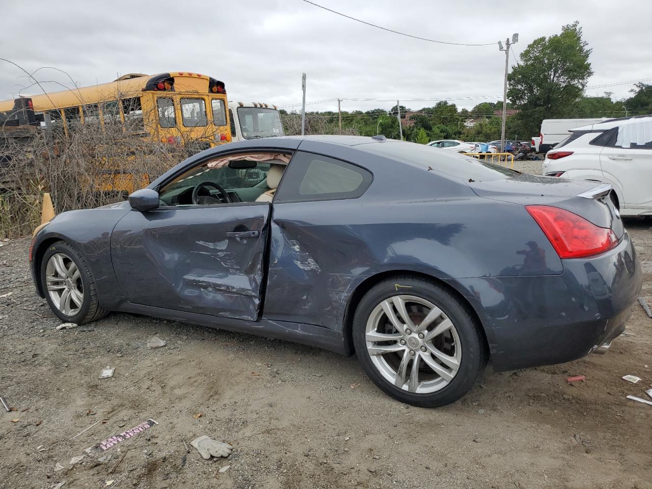 2010 Infiniti G37 Base blue null gas JN1CV6EK2AM100626 photo #3