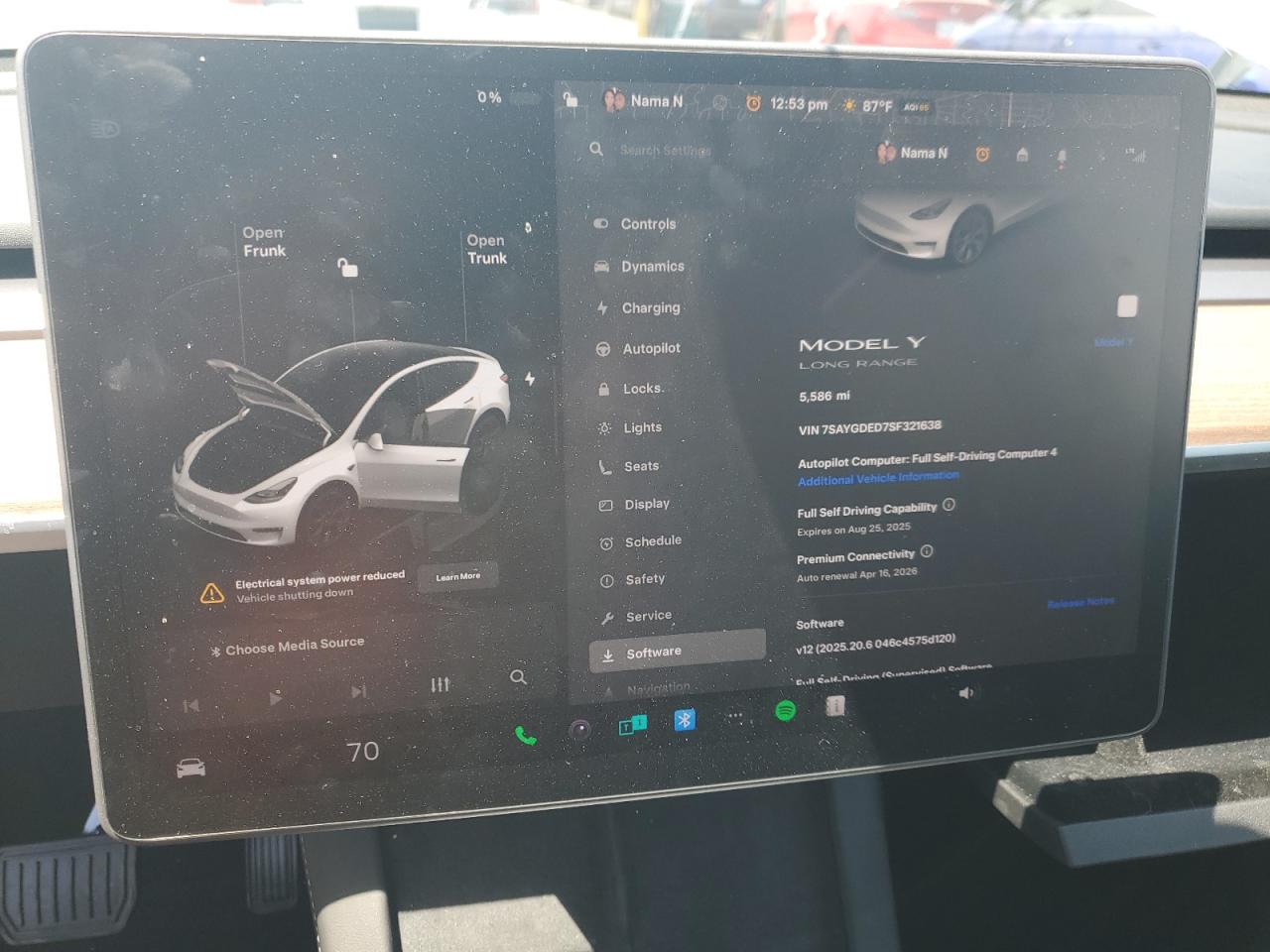 2025 Tesla Model Y VIN: 7SAYGDED7SF321638 Lot: 68146495