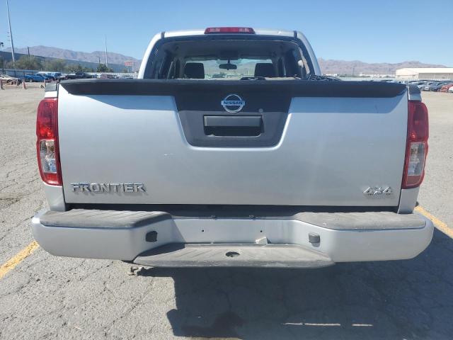  NISSAN FRONTIER 2018 Серебристый