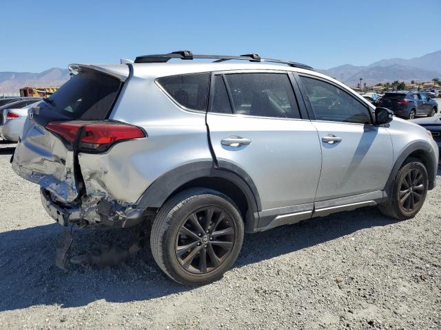  TOYOTA RAV4 2018 Серебристый