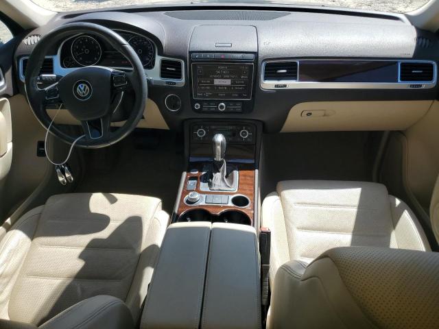 Паркетники VOLKSWAGEN TOUAREG 2016 Серый