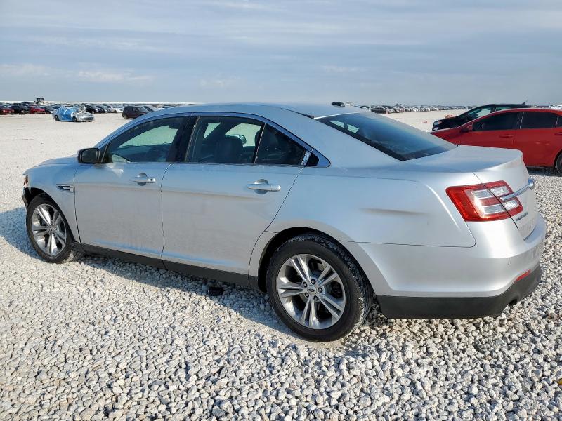  FORD TAURUS 2015 Srebrny