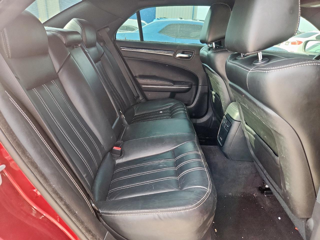 2018 Chrysler 300 S VIN: 2C3CCABG2JH319745 Lot: 70767465