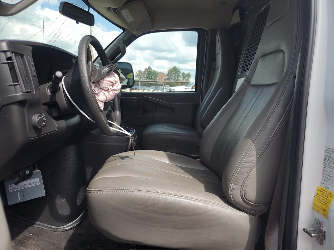 2024 Chevrolet Express G2500 VIN: 1GCWGAFP0R1264004 Lot: 69679145