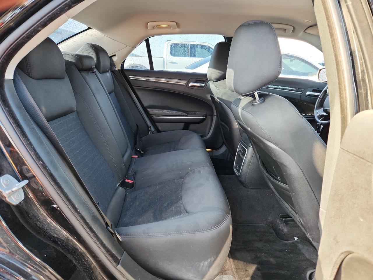 2018 Chrysler 300 Touring VIN: 2C3CCARG9JH309185 Lot: 70473845