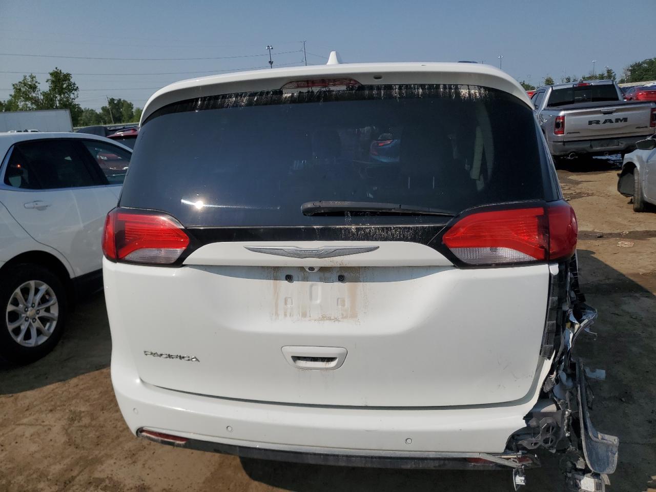 2017 Chrysler Pacifica Touring L Plus VIN: 2C4RC1EG3HR560610 Lot: 66078495