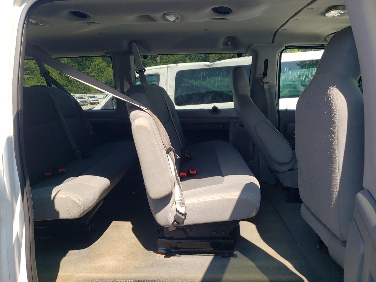 2009 Ford Econoline E350 Super Duty Wagon VIN: 1FBSS31L69DA26285 Lot: 68154795