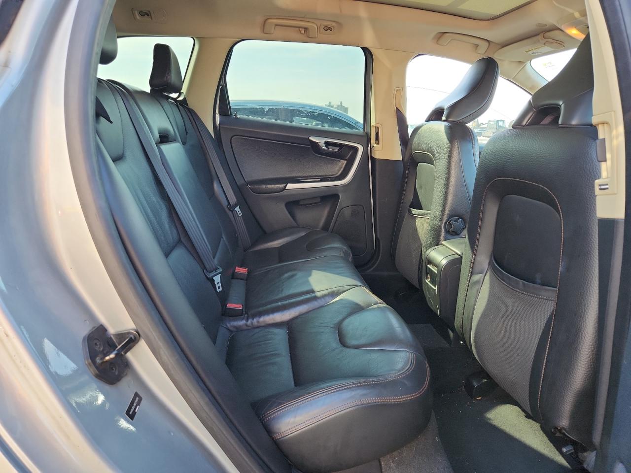 2011 Volvo Xc60 3.2 VIN: YV4952DL0B2214628 Lot: 69550345