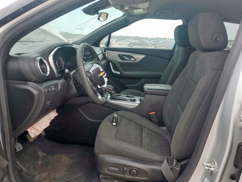  CHEVROLET BLAZER 2022 Серебристый