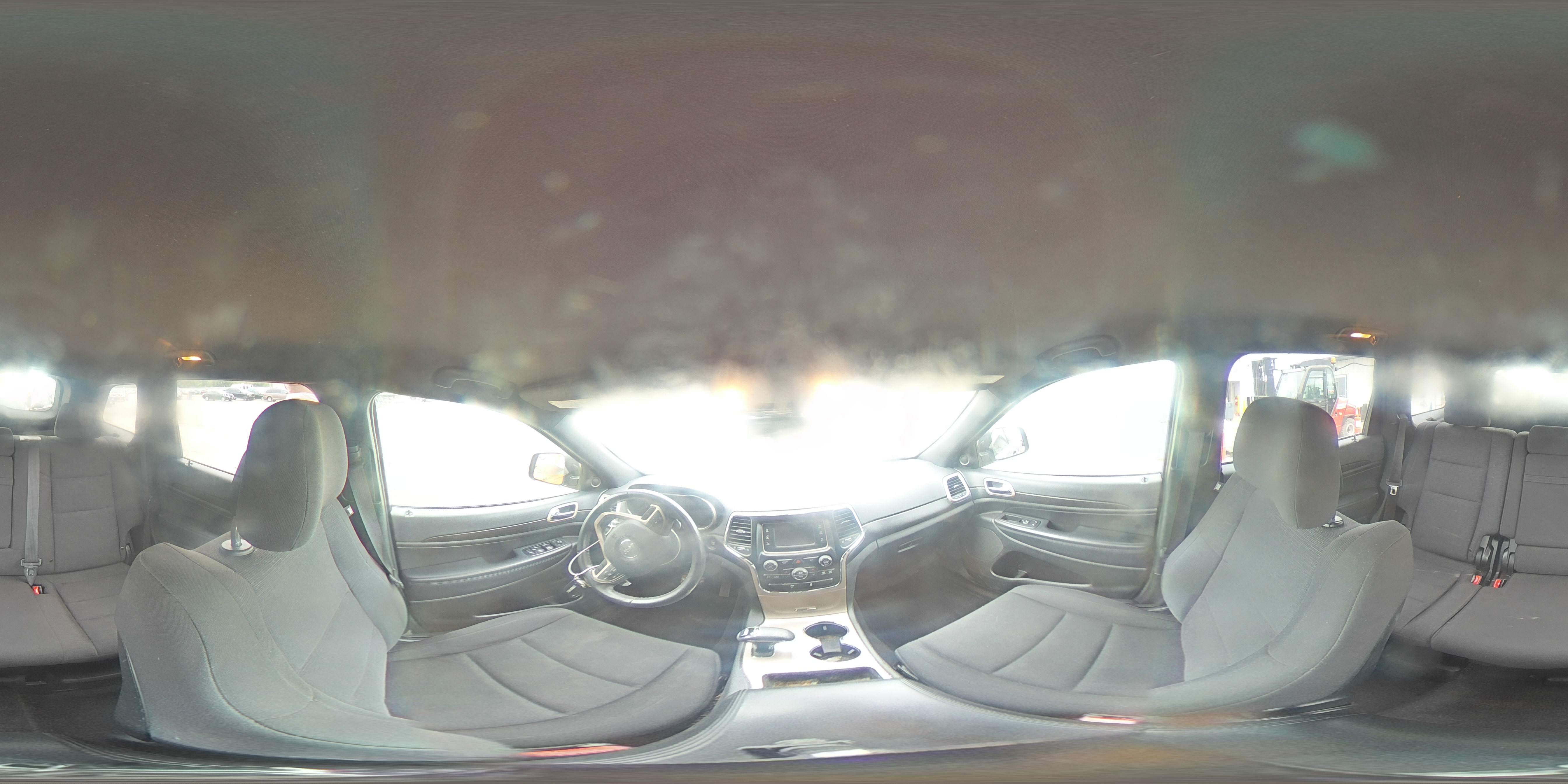 2015 Jeep Grand Cherokee Laredo VIN: 1C4RJEAG3FC685972 Lot: 69769585