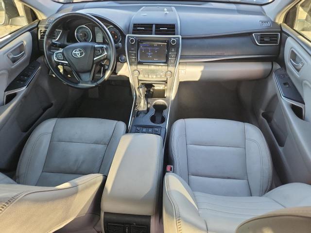 Sedans TOYOTA CAMRY 2017 Szary