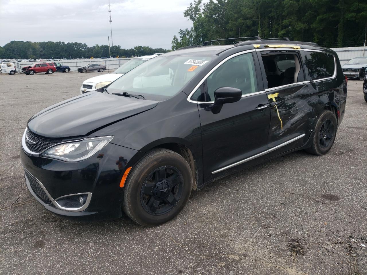 2017 Chrysler Pacifica Touring L