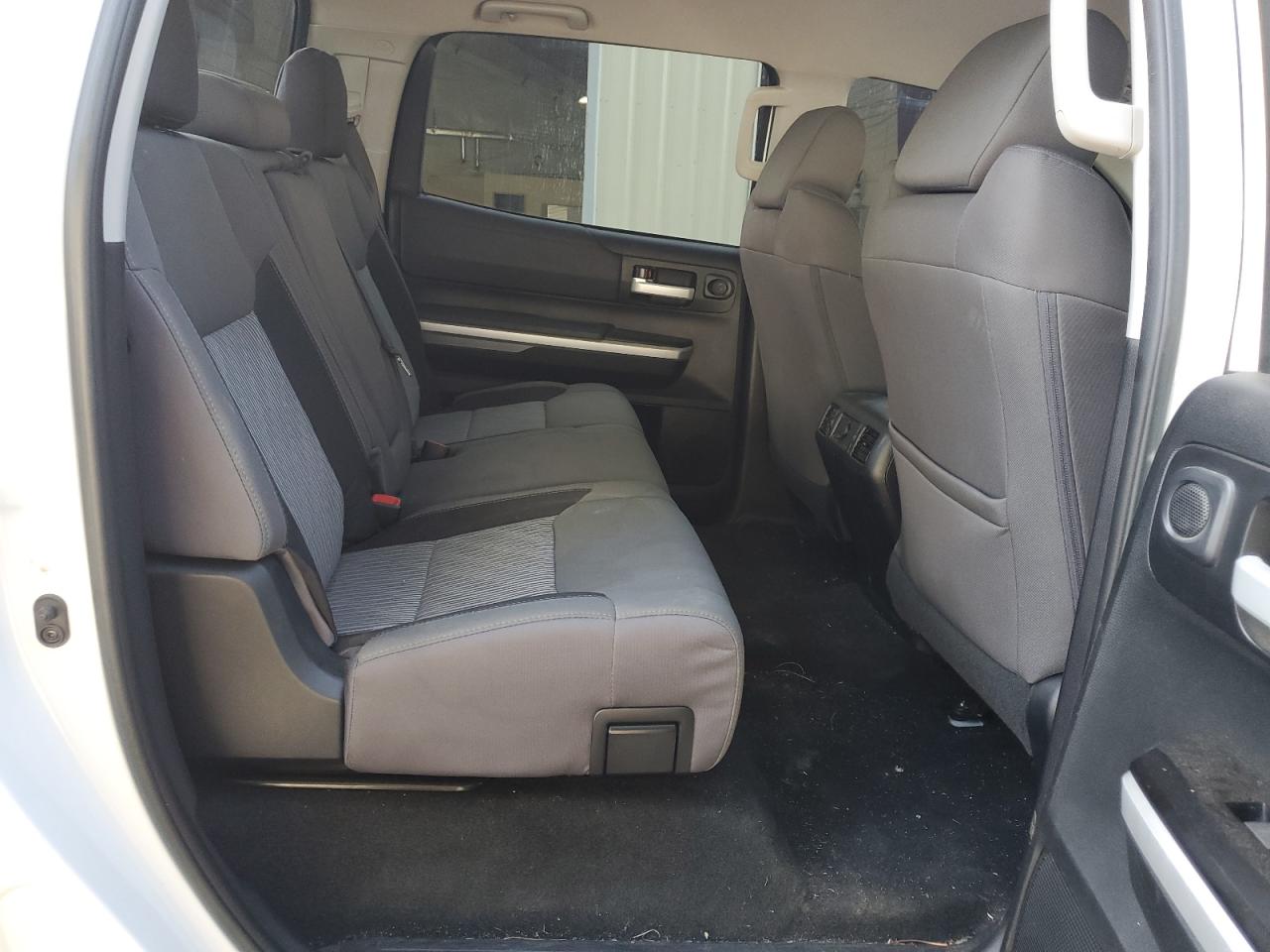 2017 Toyota Tundra Crewmax Sr5 VIN: 5TFDY5F13HX625535 Lot: 68273835